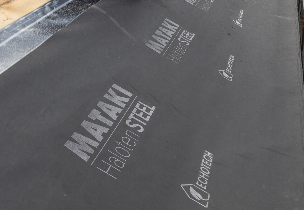 Haloten STEEL EchoTech på taket